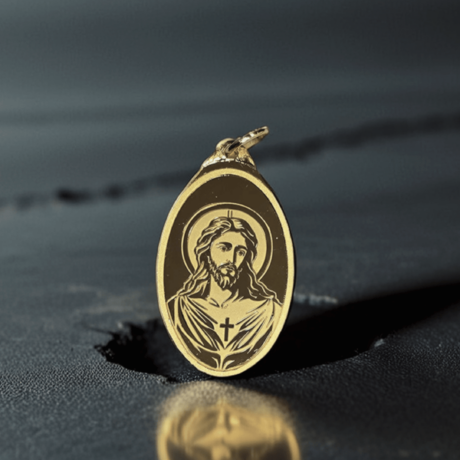 5 Grams Gold Pendant 24K – (JESUS) Design